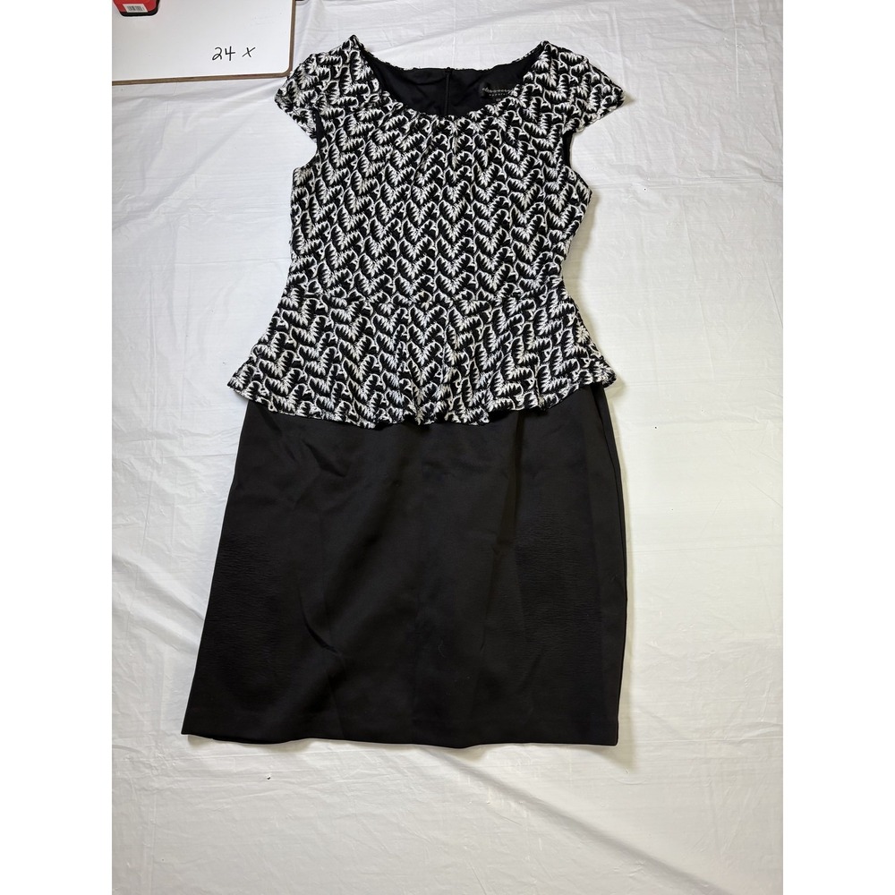 Womens Connected Apparel‎ Black/White formal/business  dress, size 10 Petite